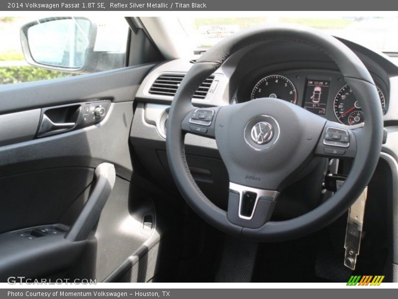 Reflex Silver Metallic / Titan Black 2014 Volkswagen Passat 1.8T SE