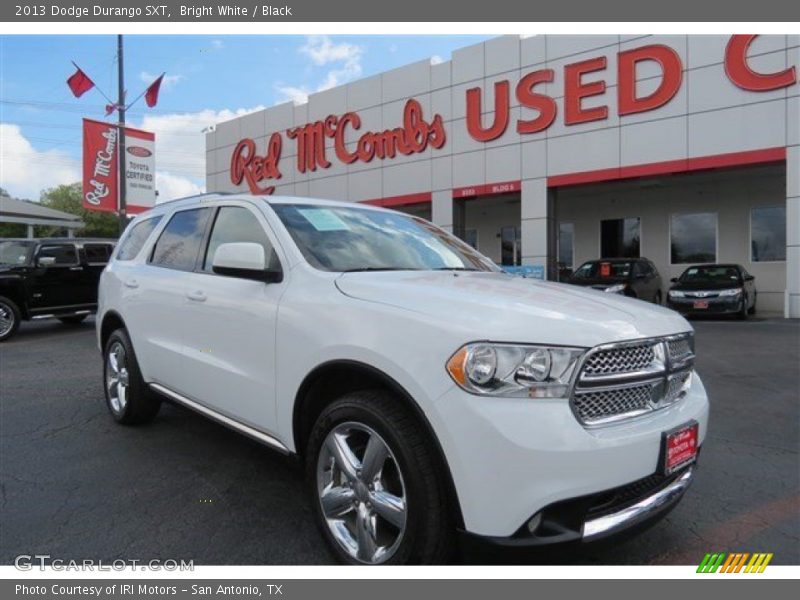 Bright White / Black 2013 Dodge Durango SXT