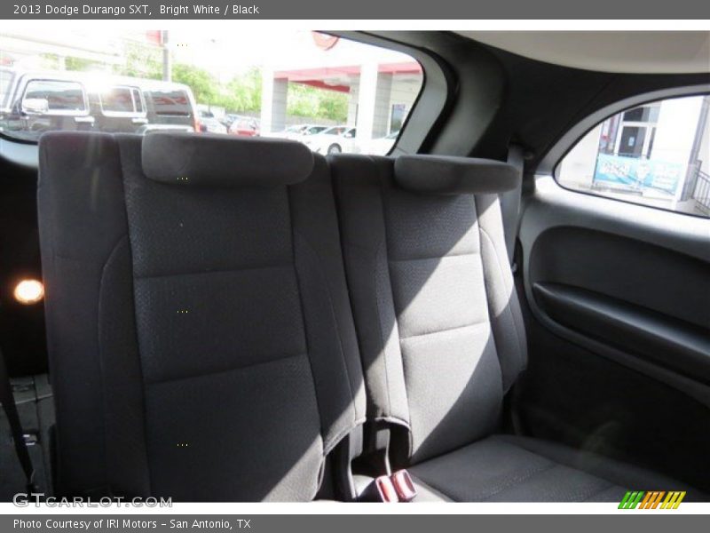 Bright White / Black 2013 Dodge Durango SXT