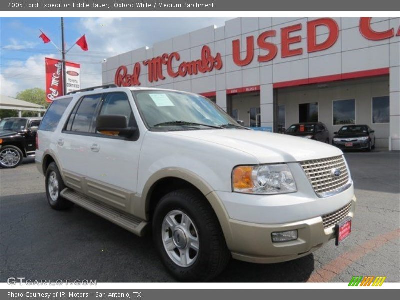 Oxford White / Medium Parchment 2005 Ford Expedition Eddie Bauer