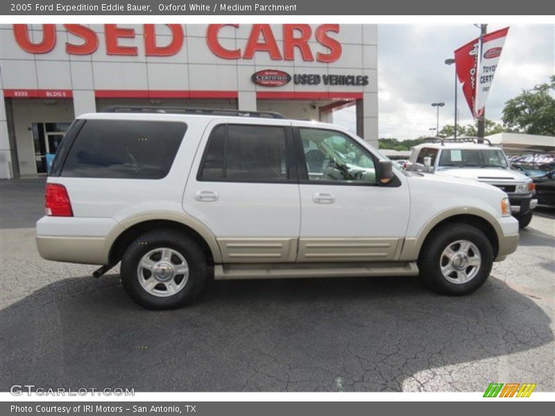 Oxford White / Medium Parchment 2005 Ford Expedition Eddie Bauer