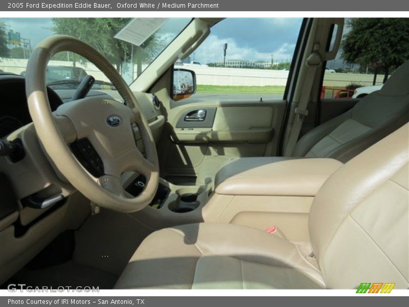 Oxford White / Medium Parchment 2005 Ford Expedition Eddie Bauer