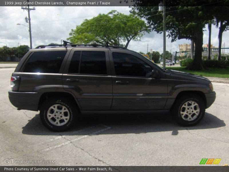 Champagne Pearl / Taupe 1999 Jeep Grand Cherokee Laredo