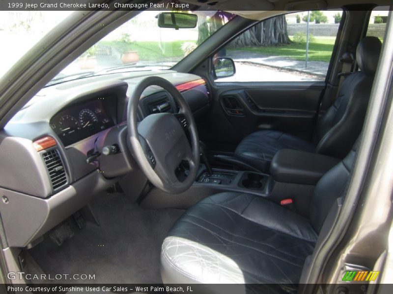 Champagne Pearl / Taupe 1999 Jeep Grand Cherokee Laredo