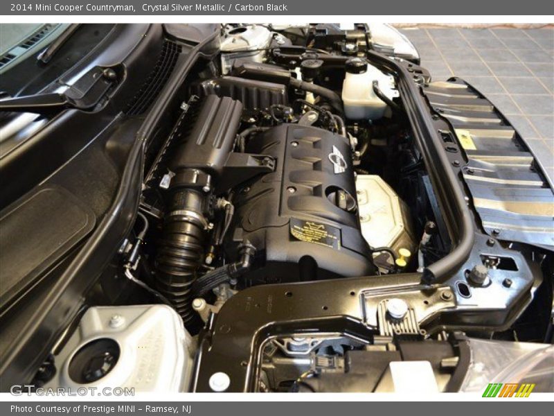 Crystal Silver Metallic / Carbon Black 2014 Mini Cooper Countryman
