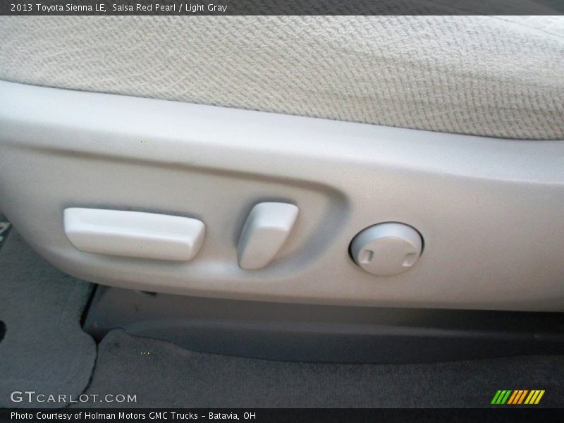 Salsa Red Pearl / Light Gray 2013 Toyota Sienna LE