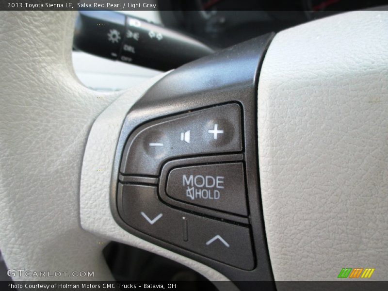 Salsa Red Pearl / Light Gray 2013 Toyota Sienna LE