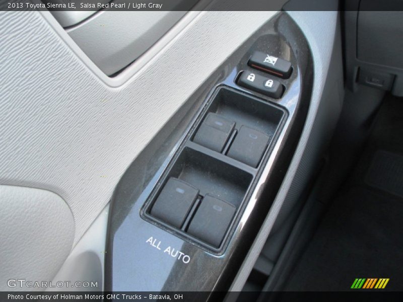 Salsa Red Pearl / Light Gray 2013 Toyota Sienna LE