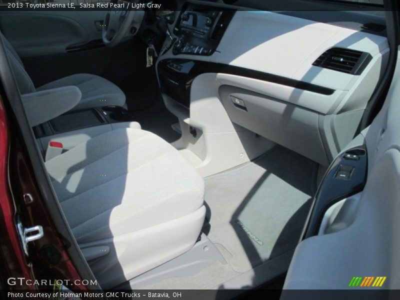 Salsa Red Pearl / Light Gray 2013 Toyota Sienna LE