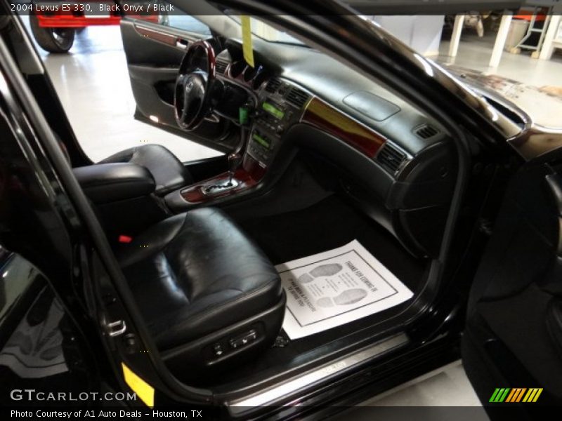 Black Onyx / Black 2004 Lexus ES 330
