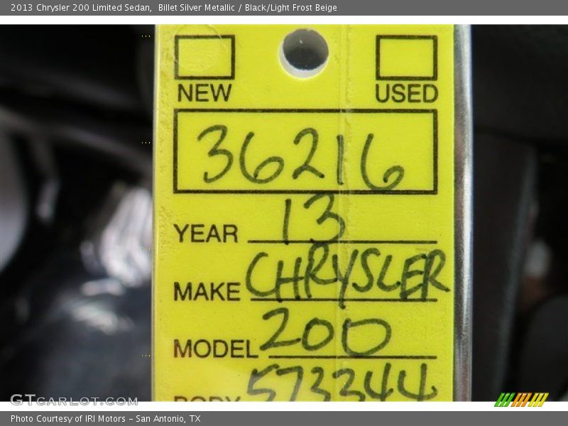 Billet Silver Metallic / Black/Light Frost Beige 2013 Chrysler 200 Limited Sedan