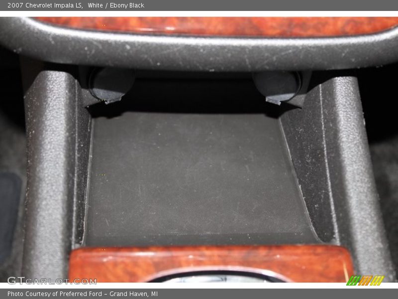 White / Ebony Black 2007 Chevrolet Impala LS
