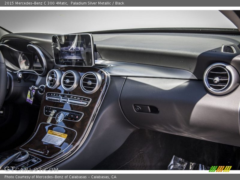 Paladium Silver Metallic / Black 2015 Mercedes-Benz C 300 4Matic