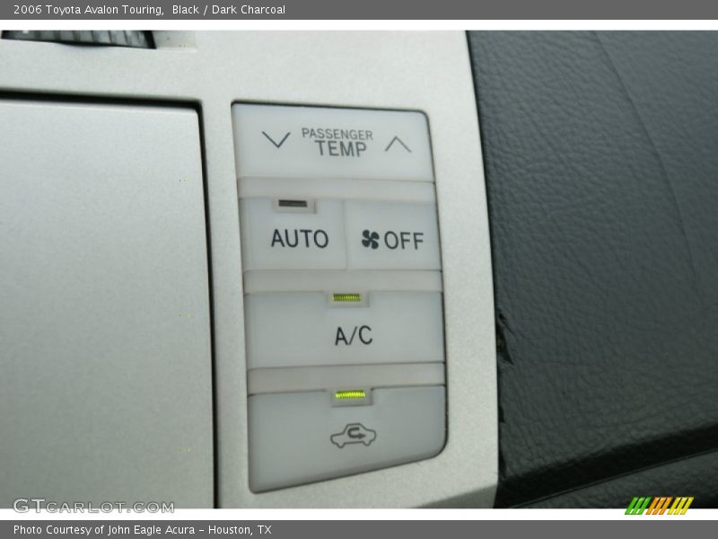 Black / Dark Charcoal 2006 Toyota Avalon Touring
