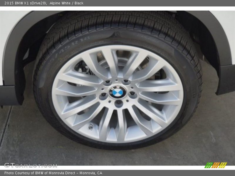 Alpine White / Black 2015 BMW X1 sDrive28i
