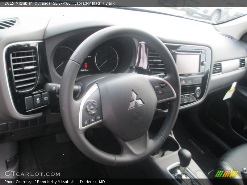 Labrador Black / Black 2015 Mitsubishi Outlander SE S-AWC