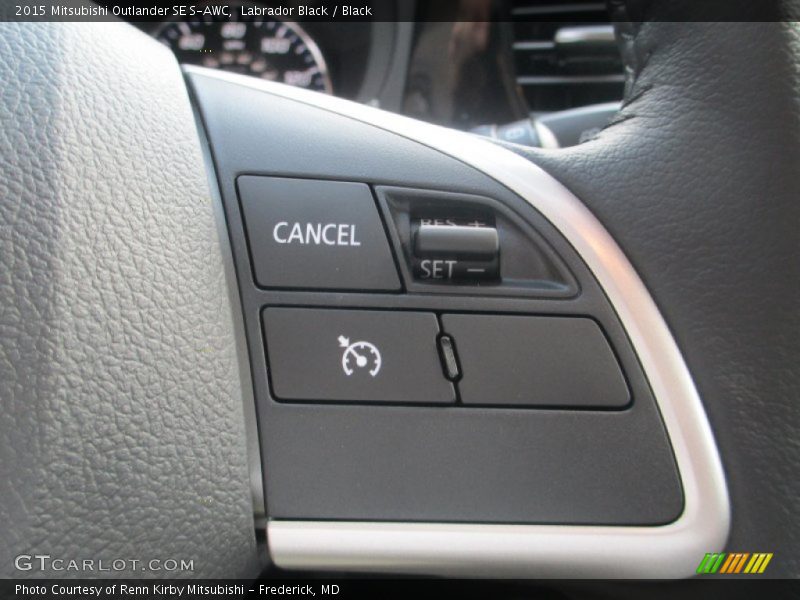 Labrador Black / Black 2015 Mitsubishi Outlander SE S-AWC