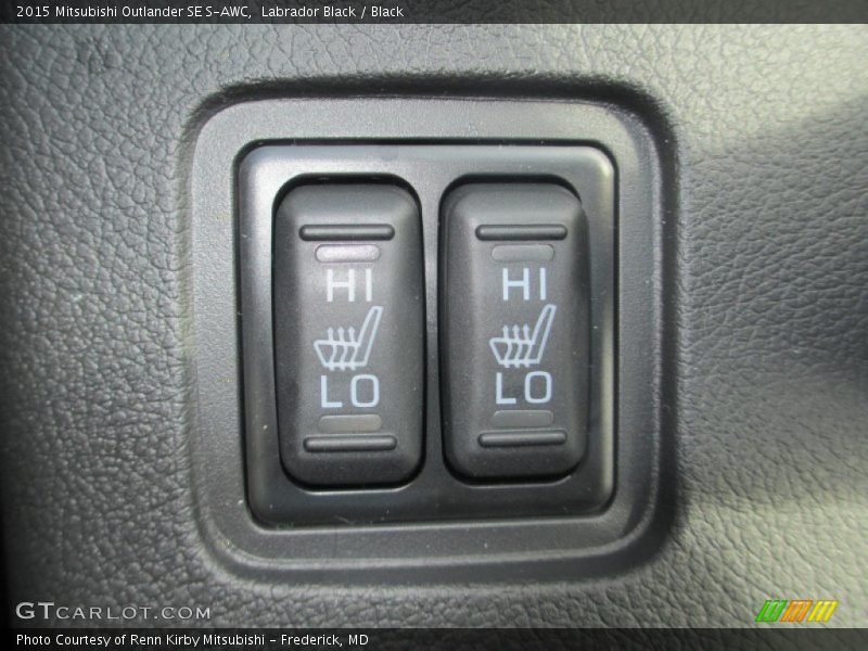 Labrador Black / Black 2015 Mitsubishi Outlander SE S-AWC