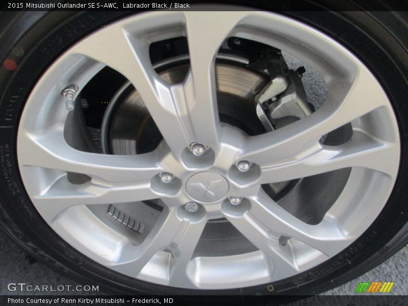 Labrador Black / Black 2015 Mitsubishi Outlander SE S-AWC
