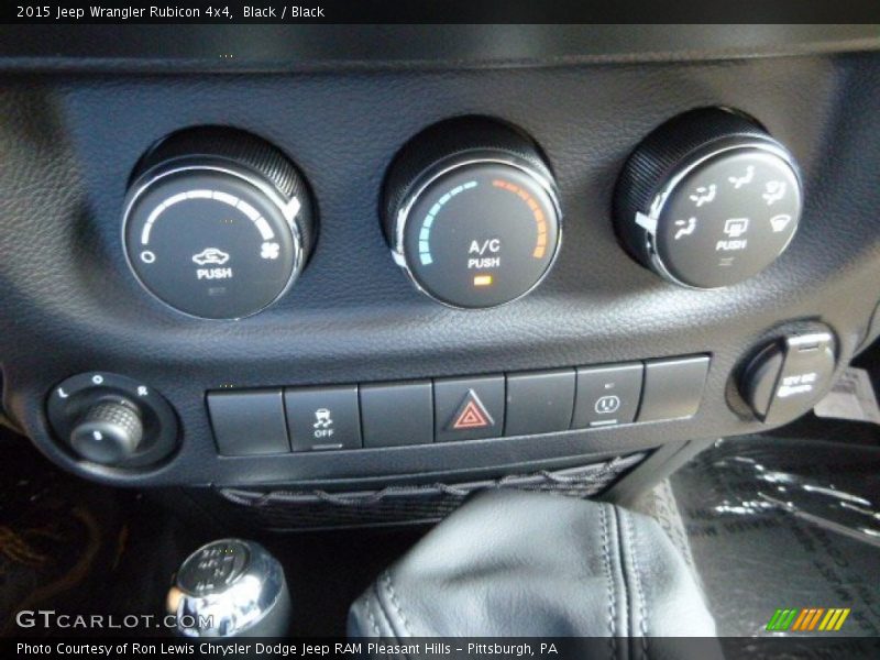 Black / Black 2015 Jeep Wrangler Rubicon 4x4