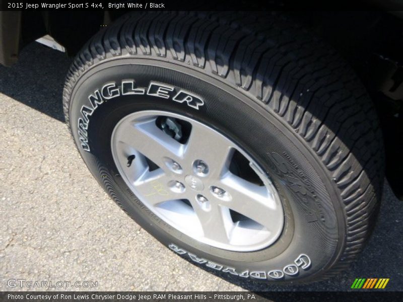 Bright White / Black 2015 Jeep Wrangler Sport S 4x4