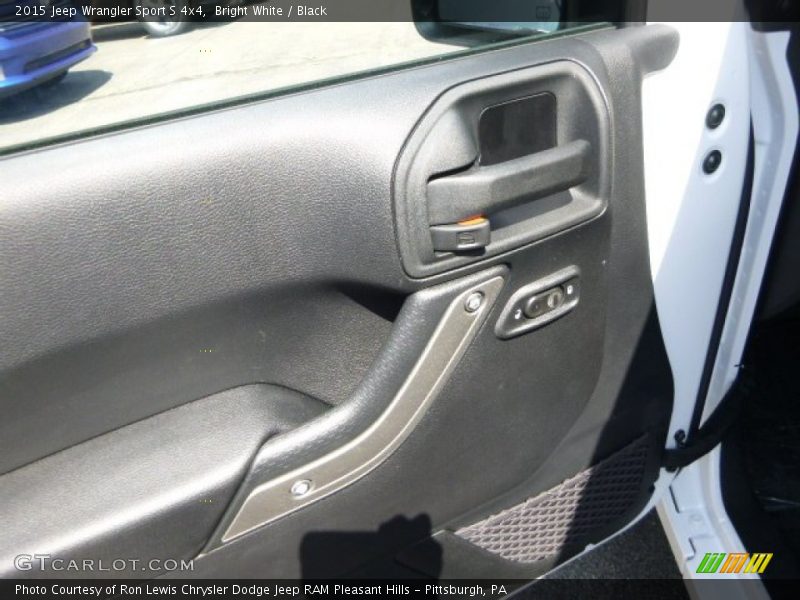 Bright White / Black 2015 Jeep Wrangler Sport S 4x4