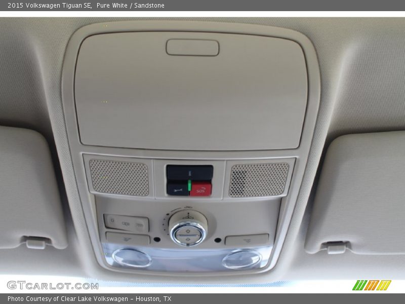 Pure White / Sandstone 2015 Volkswagen Tiguan SE