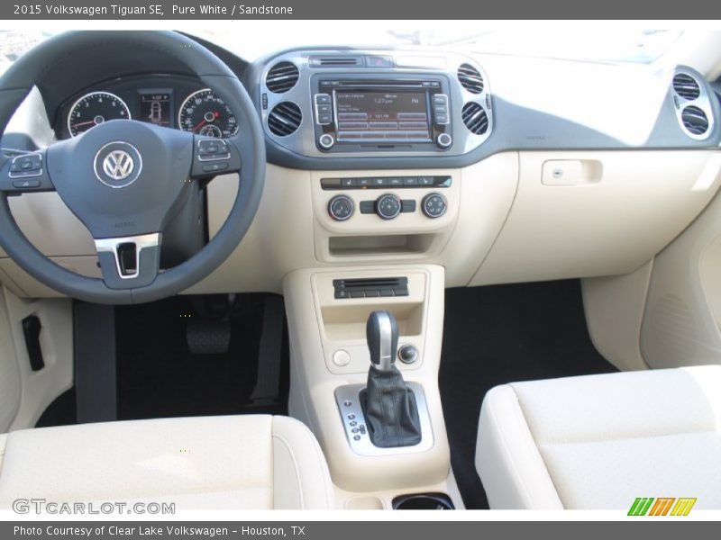 Pure White / Sandstone 2015 Volkswagen Tiguan SE