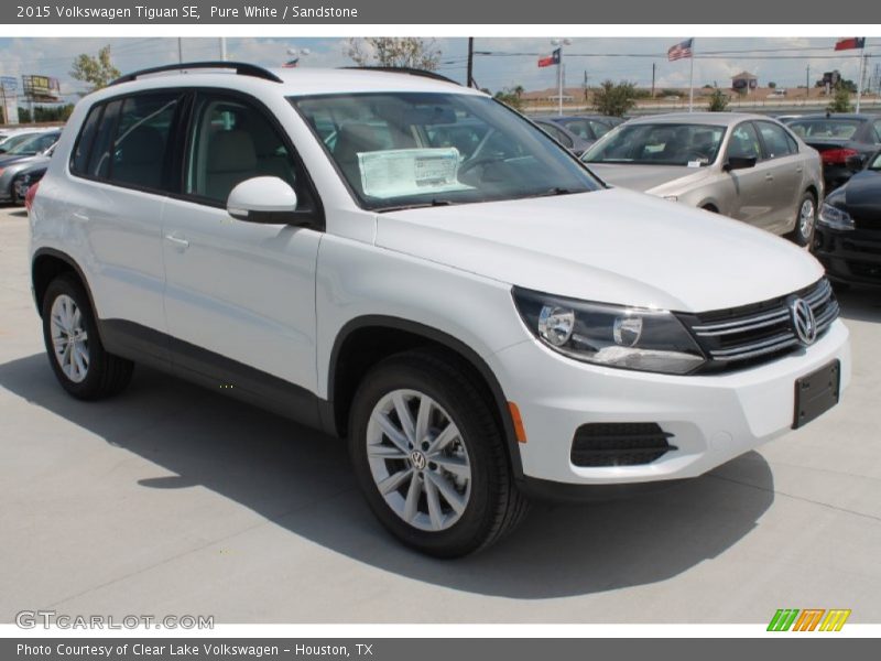 Pure White / Sandstone 2015 Volkswagen Tiguan SE