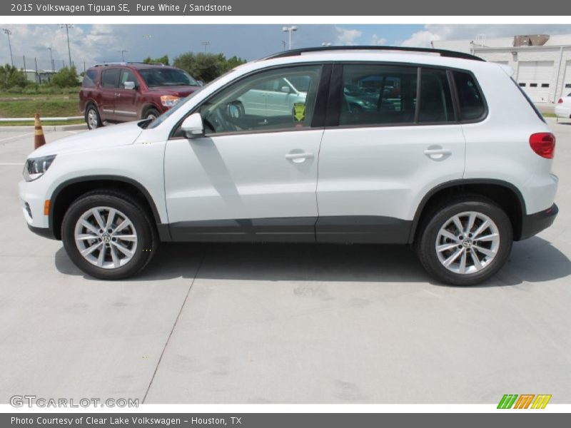 Pure White / Sandstone 2015 Volkswagen Tiguan SE