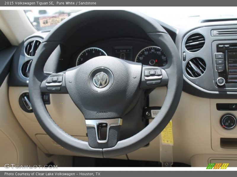Pure White / Sandstone 2015 Volkswagen Tiguan SE