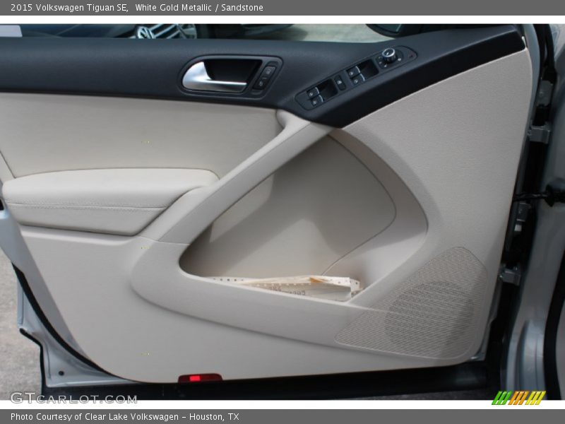 White Gold Metallic / Sandstone 2015 Volkswagen Tiguan SE