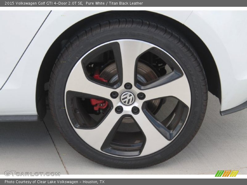 Pure White / Titan Black Leather 2015 Volkswagen Golf GTI 4-Door 2.0T SE