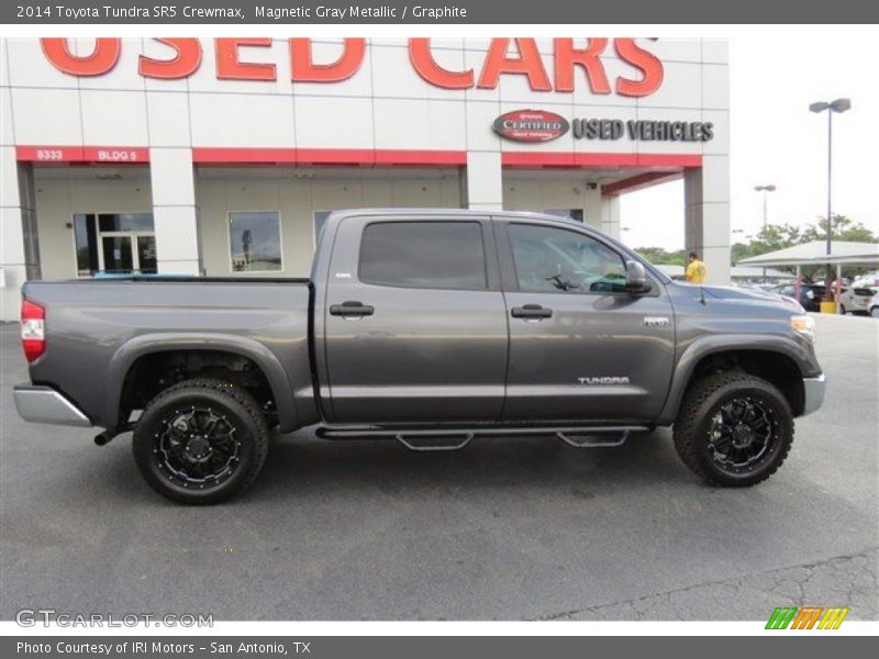 Magnetic Gray Metallic / Graphite 2014 Toyota Tundra SR5 Crewmax