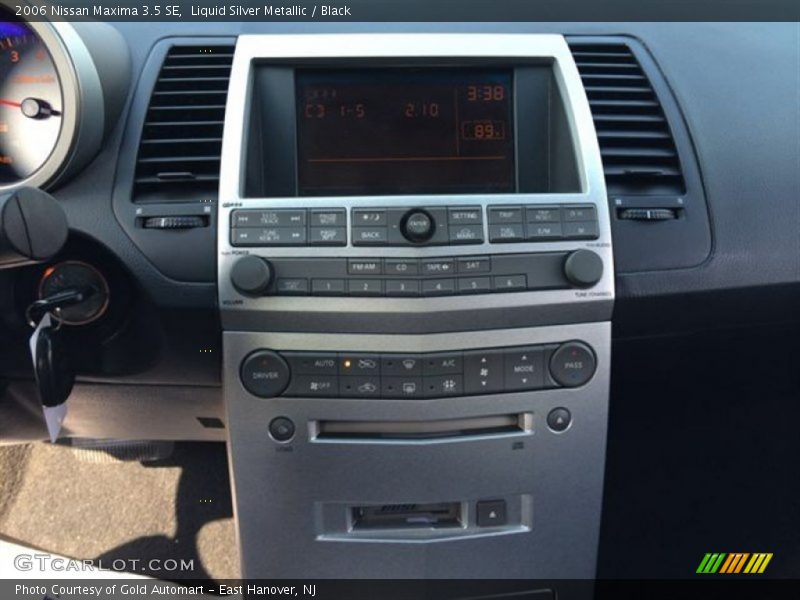 Liquid Silver Metallic / Black 2006 Nissan Maxima 3.5 SE