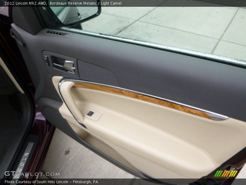 Bordeaux Reserve Metallic / Light Camel 2012 Lincoln MKZ AWD