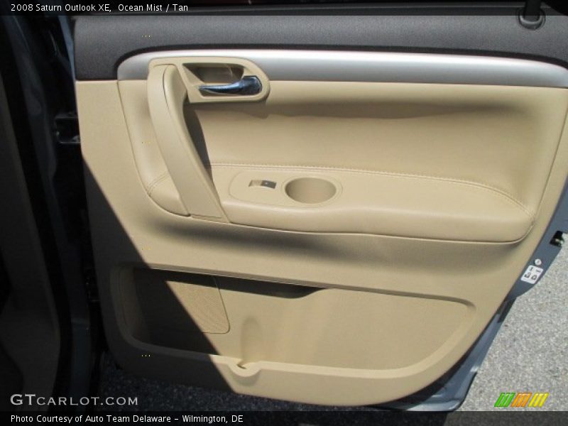 Ocean Mist / Tan 2008 Saturn Outlook XE