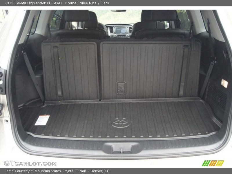 Creme Brulee Mica / Black 2015 Toyota Highlander XLE AWD