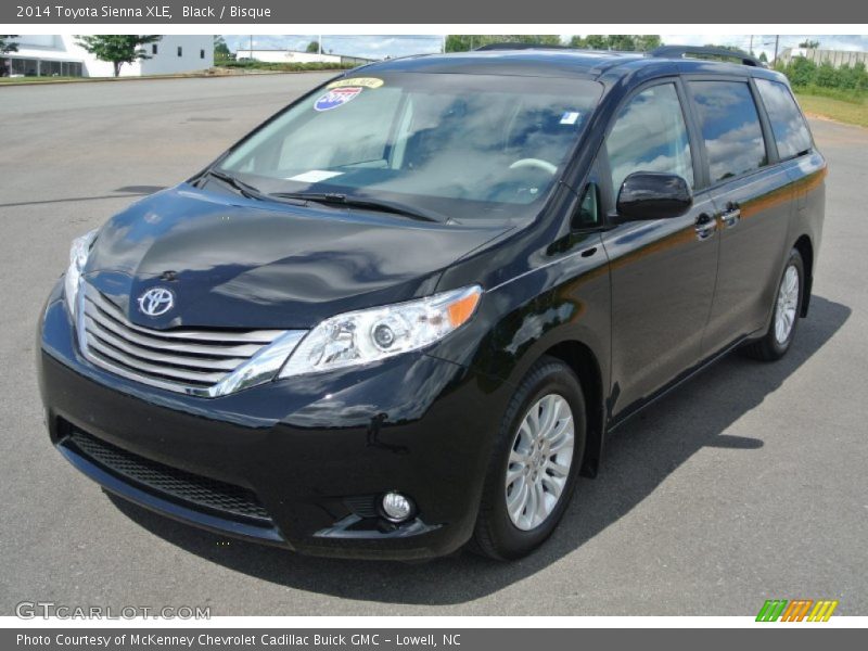 Black / Bisque 2014 Toyota Sienna XLE