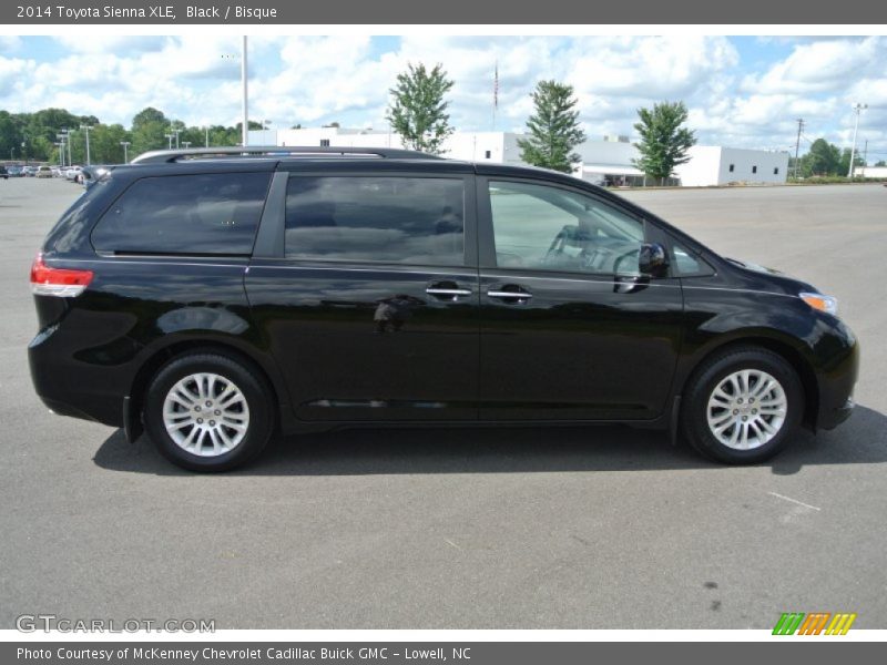 Black / Bisque 2014 Toyota Sienna XLE