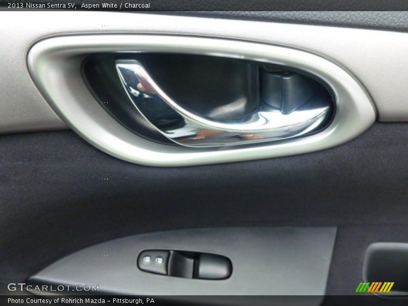Aspen White / Charcoal 2013 Nissan Sentra SV