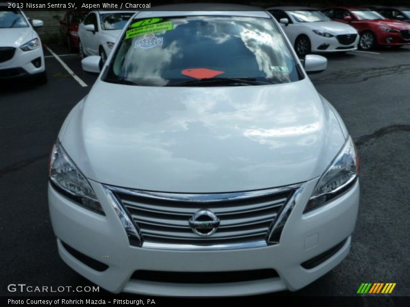 Aspen White / Charcoal 2013 Nissan Sentra SV