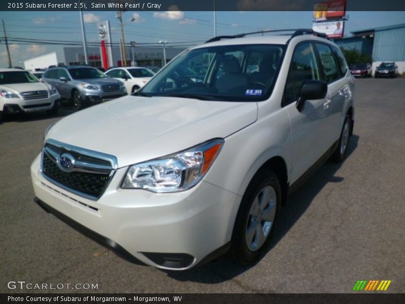 Satin White Pearl / Gray 2015 Subaru Forester 2.5i