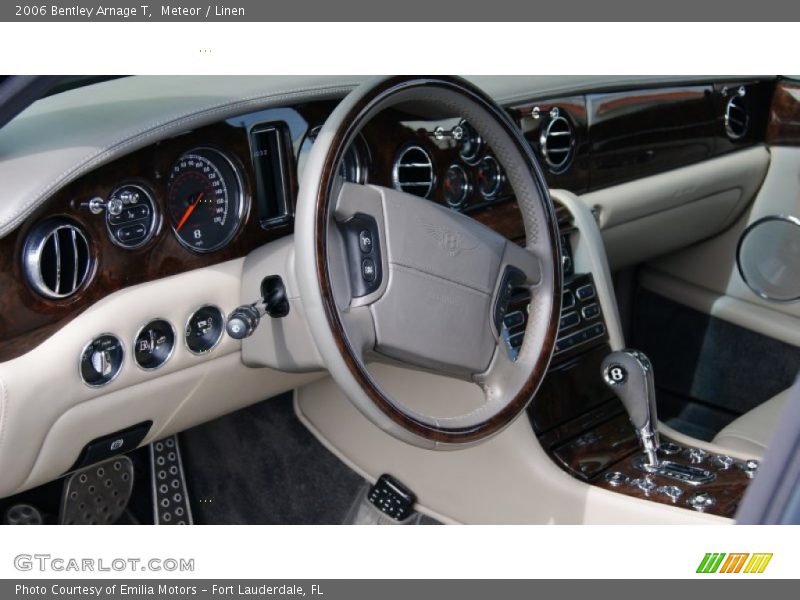 Meteor / Linen 2006 Bentley Arnage T