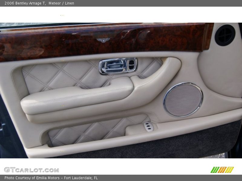 Meteor / Linen 2006 Bentley Arnage T