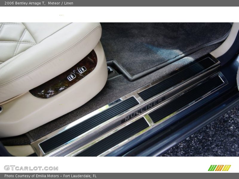 Meteor / Linen 2006 Bentley Arnage T