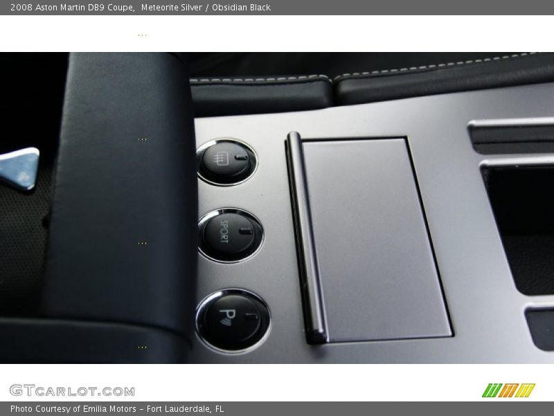 Meteorite Silver / Obsidian Black 2008 Aston Martin DB9 Coupe
