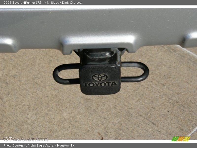 Black / Dark Charcoal 2005 Toyota 4Runner SR5 4x4