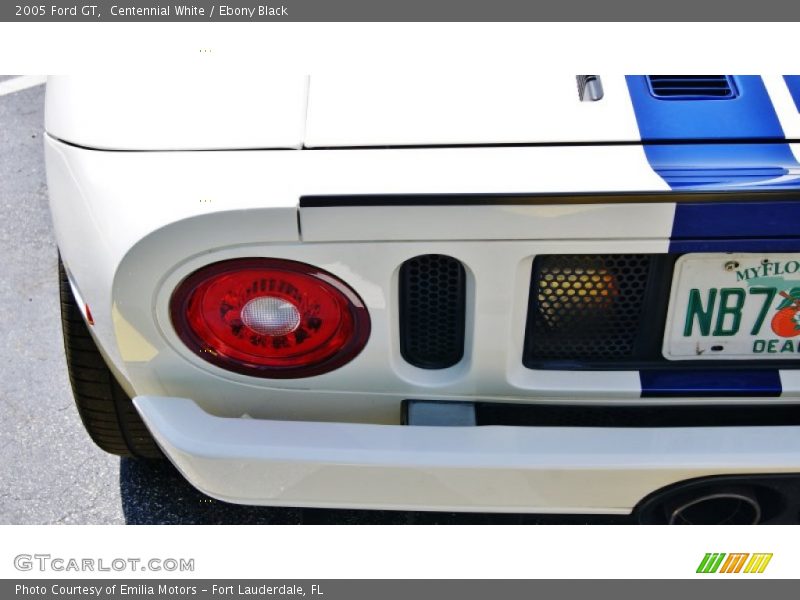 Centennial White / Ebony Black 2005 Ford GT