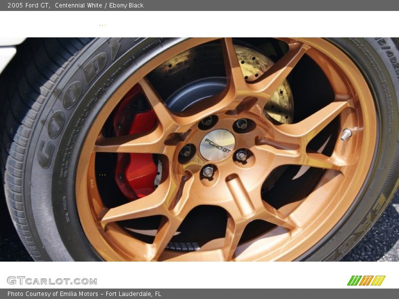 Centennial White / Ebony Black 2005 Ford GT